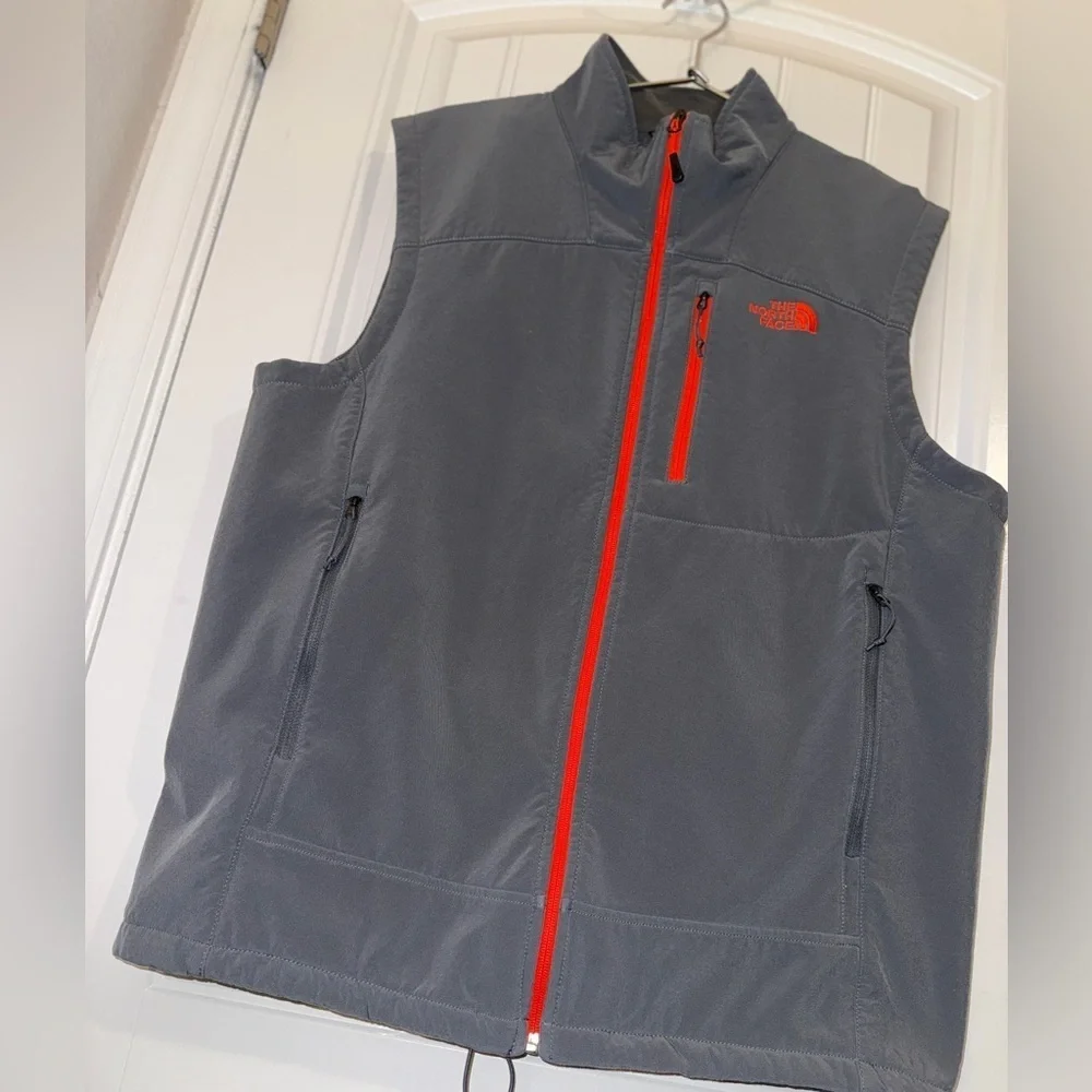 The North Face Men's Apex Bionic Vest Large in gray and Orange